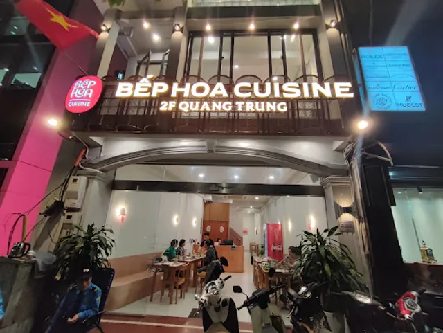 Bếp Hoa Cuisine - Nguyễn Tuân