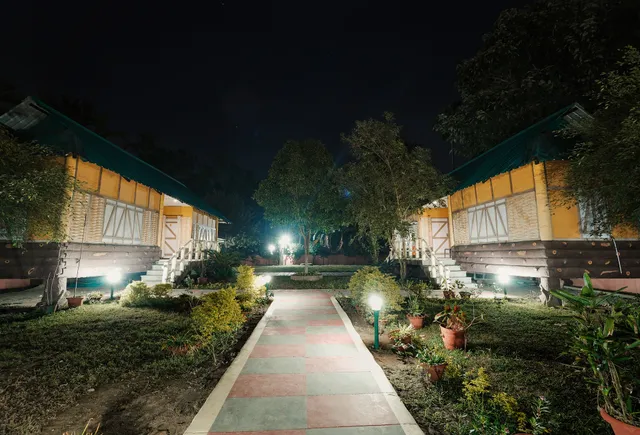 Arya Eco Resort, Pobitora