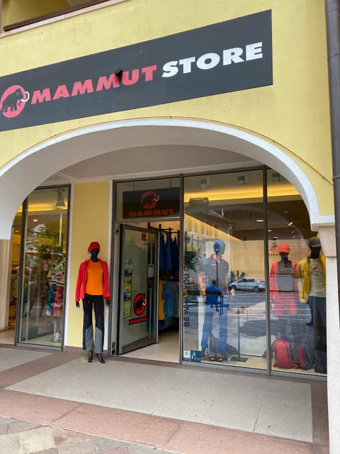 MAMMUT Store