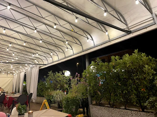 Ristorantino Pizzeria Mika Male