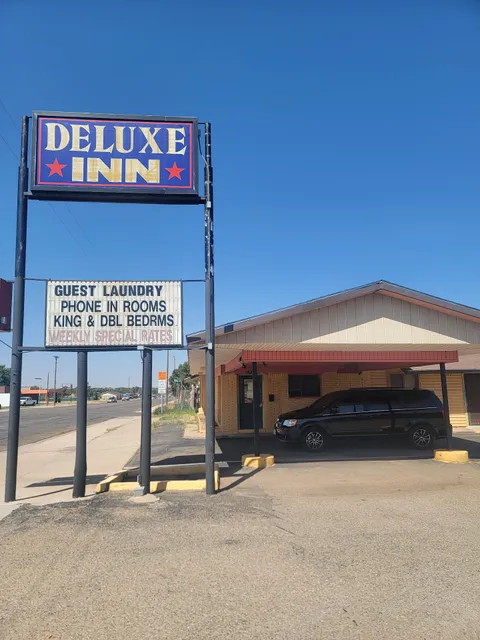 Deluxe Inn