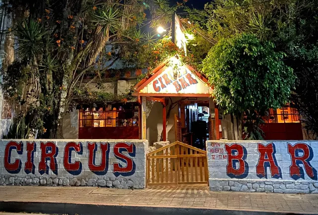 Circus Bar
