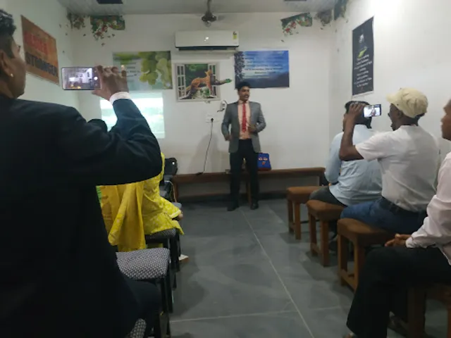 The Little House Cafe chirawa