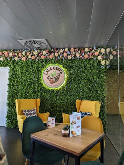 Coffee Shop Lala Green | Breakfasts | Healthy Food | Brunch