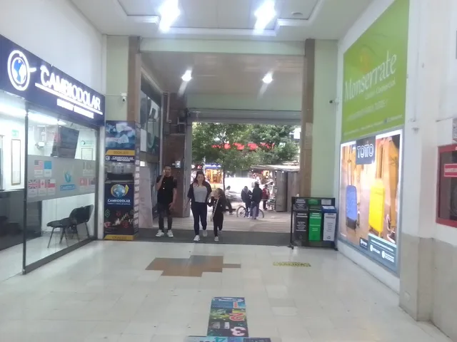 Monserrate Shopping Center