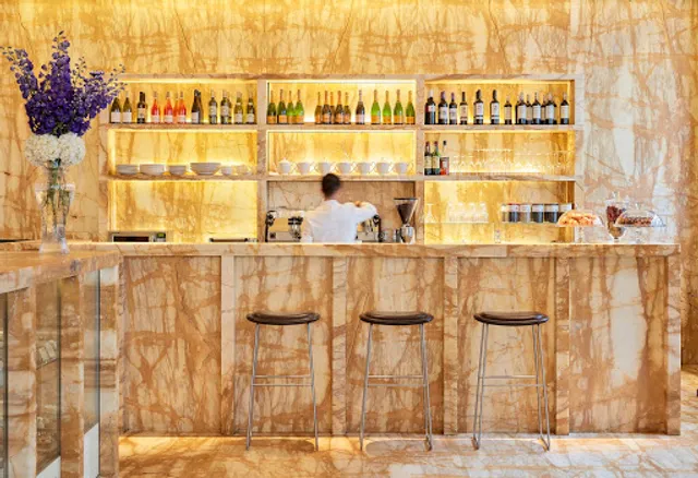 Cakes & Bubbles by Albert Adrià