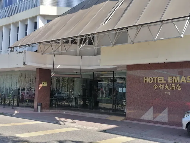Hotel Emas