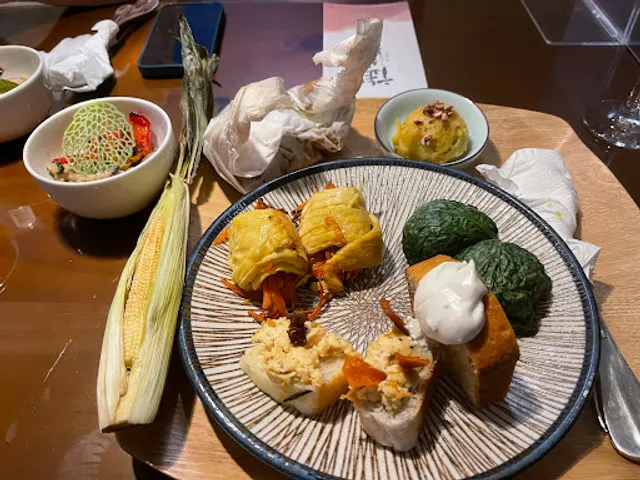 而今餐酒館x小城思甜點（完全預約制.需提前一天）