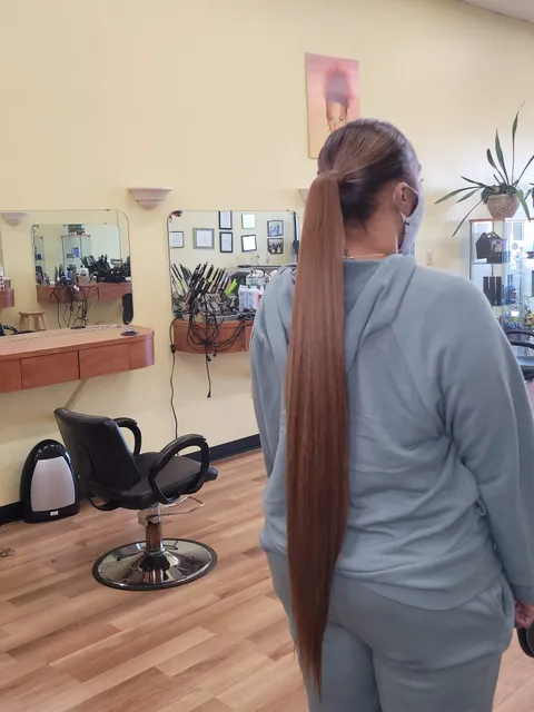 Richar On Hair LLC (@Afflatus Beauty Studio)