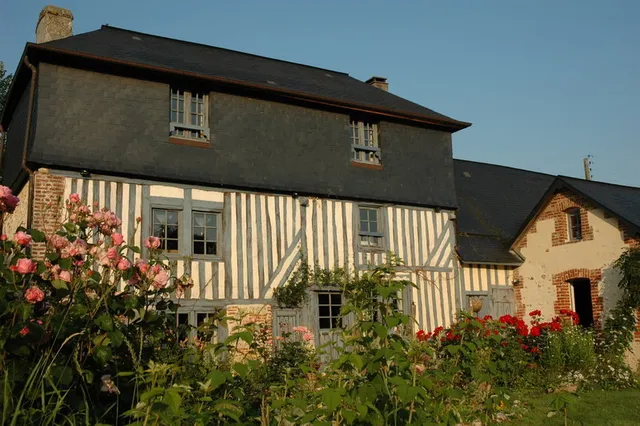 Calvados bed and breakfast La Cour de Bas