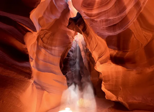 Tse Bighanilini Tours