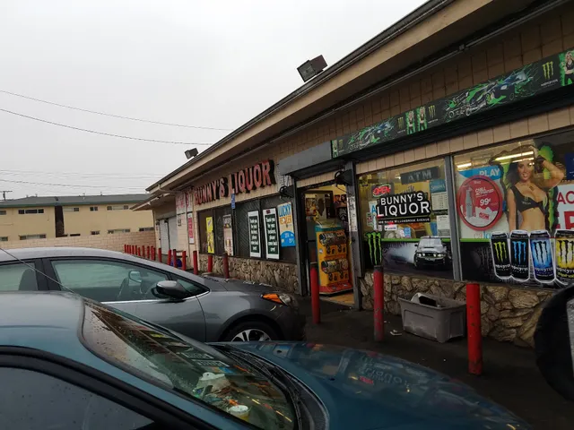 Bunnys Liquor Store