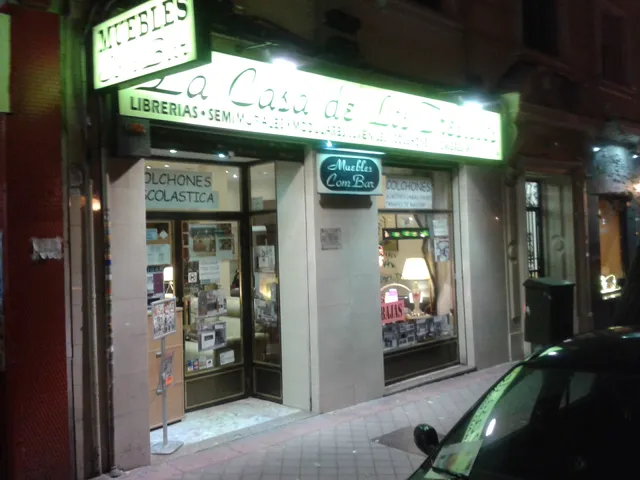 Triplets furniture and Combar in Madrid
