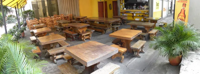 Tony's Restaurante Café