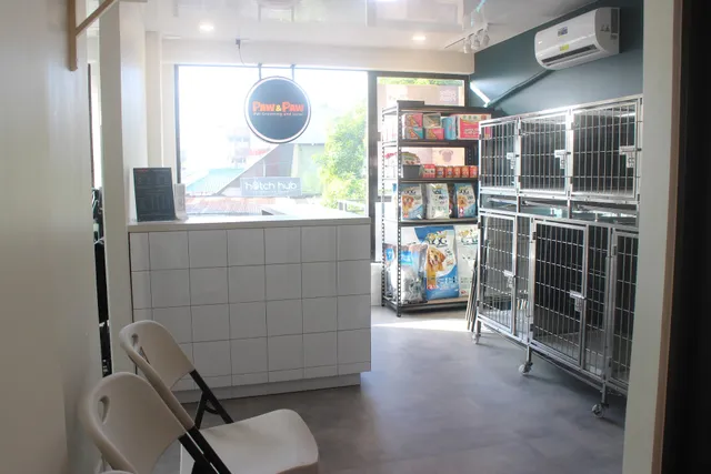 Paw & Paw Pet Grooming and Hotel