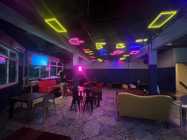 Shall We Meet And Eat & Street ZABB