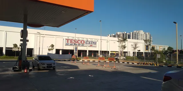 Lotus’s Mutiara Rini