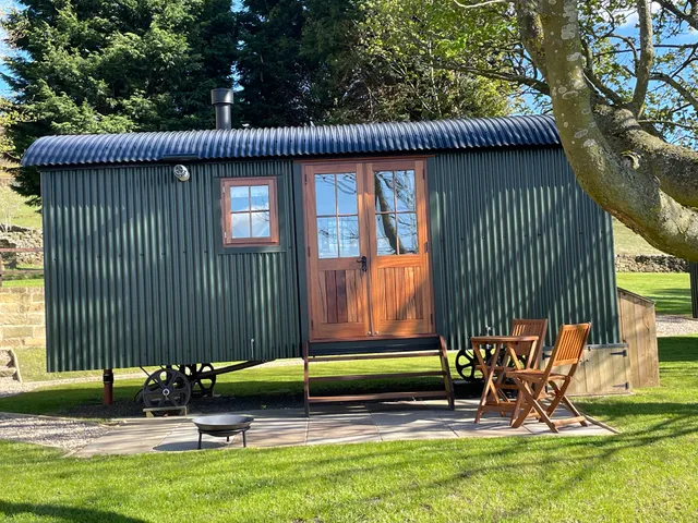 Hollins Farm Shepherd Huts