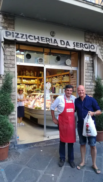 Alzapiedi Sergio Pizzicheria