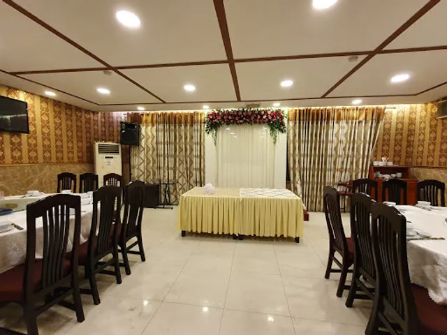 Nhà hàng hải sản Hào Phong