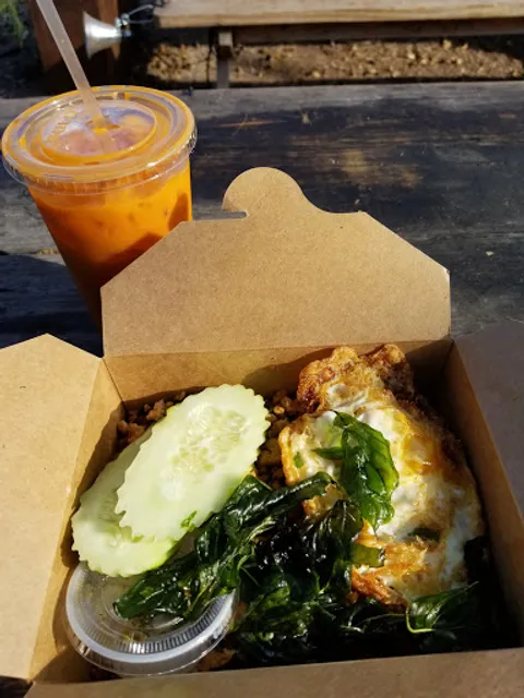 DEE DEE : Country Style Thai