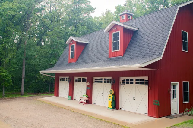 Heart Wood Place Home of Artistic Hands