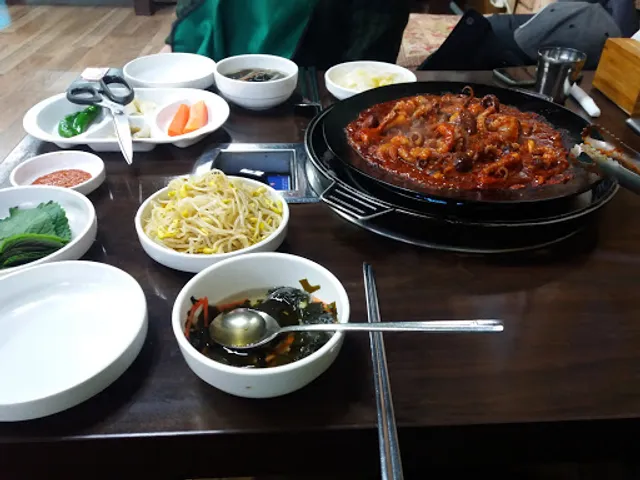 쭈꾸미일당백 본점