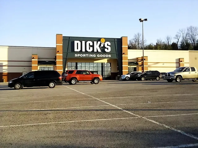 DICK'S Sporting Goods