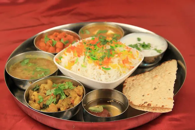 India House Restaurant Sanaya