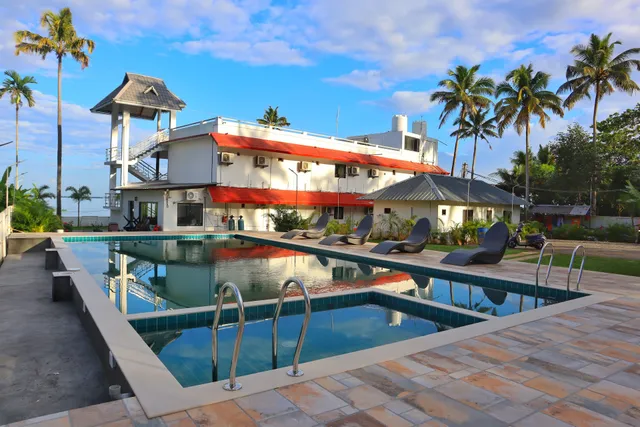 Vembanad Village Backwater Resort