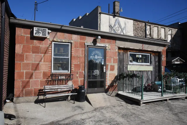 Pick-A-Dilly Antiques