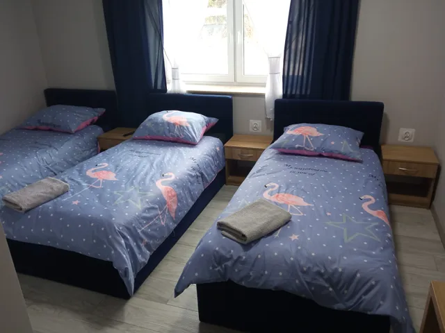 Szafir - NoclegiGrodziskPL