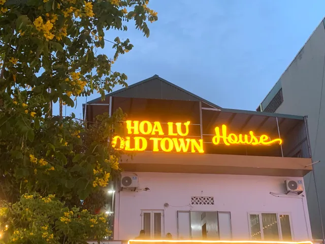 Hoa Lư Old Town House Motel