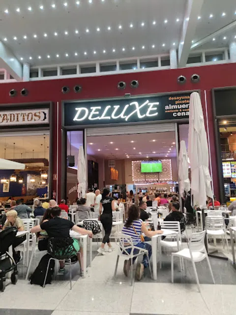 Deluxe Café & Food CC Nevada Shopping