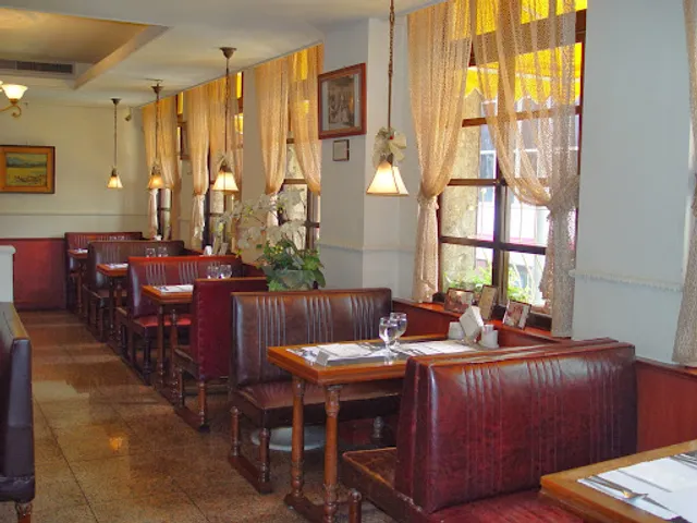 Astoria Cafe & Bakery