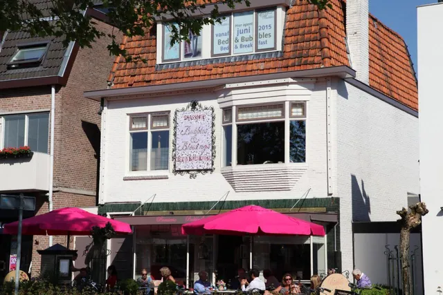 & Bed - huiselijke en luxe bed & breakfast | (onderdeel van Bubbles & More)