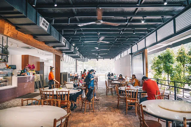 Empurau 忘不了鸡饭 海鲜小厨