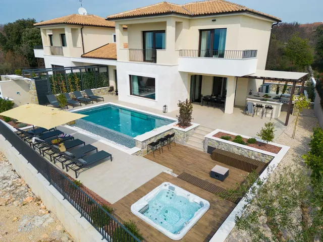 Krk Adria d.o.o. / Lord & Lady Villas