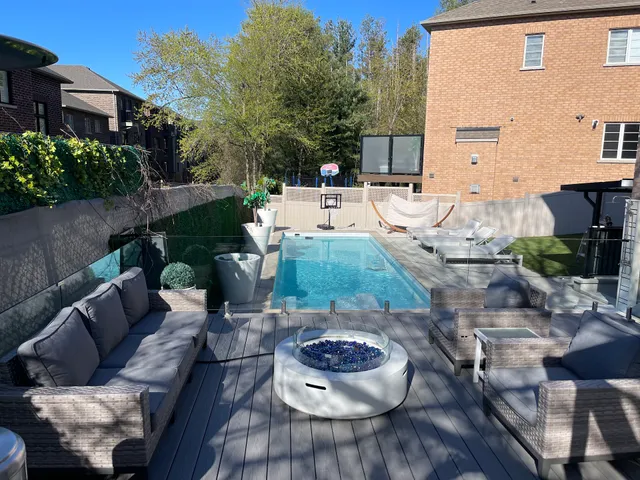 Urban Deck & Fence Builder Toronto.