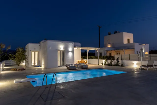 Naxian Lounge Villas