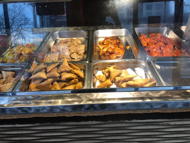 Queen Takeout N Catering - Best Halal Pakistani Cuisine, Indian Restaurant, Chinese and Hakka Cuisine In Brampton