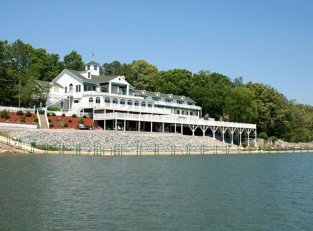 Mountain Harbor Inn Resort