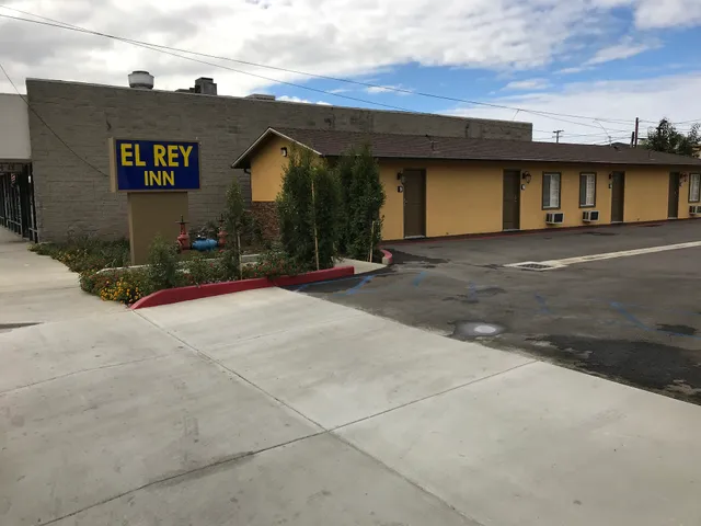 El Rey Inn