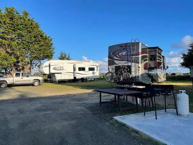 Bayshore RV Park & Guest Suites