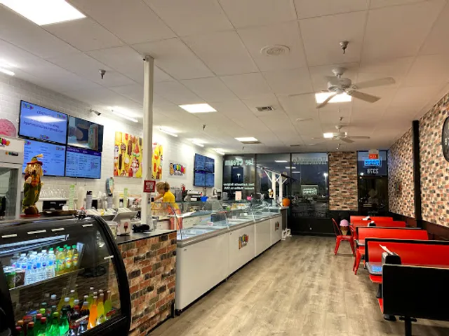 Scoops Ice Cream & Acai Bowls