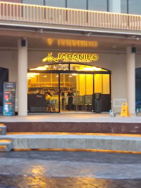 סושי כשר ג'פאניקו Japaniko Kosher Sushi Chabad