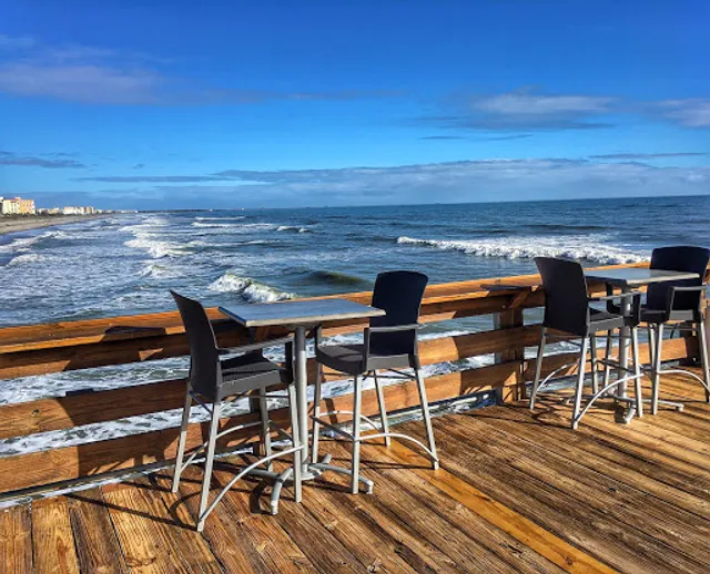 Pier 62 Oceanfront Restaurant & Bar