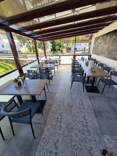 Bayerbach Pizzeria Piano