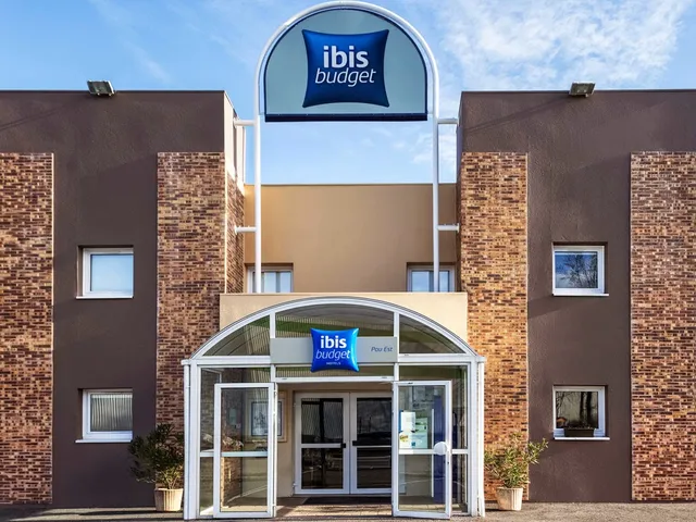 ibis budget Pau Est