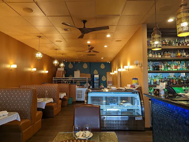 Tasty Curry Restaurant & Pizza